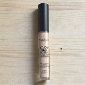 Smashbox Studio Skin Concealer